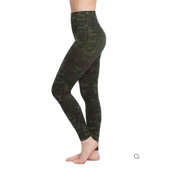 NEW Women’s Spanx leggings Look‎ at Me Now Green Camo Seamless High Rise Large - Picture 1 of 7